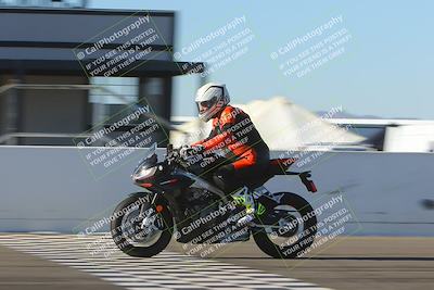 media/Nov-06-2023-Moto Forza (Mon) [[ce023d0744]]/4-Beginner Group/Session 4 (Finish Line Checker)/